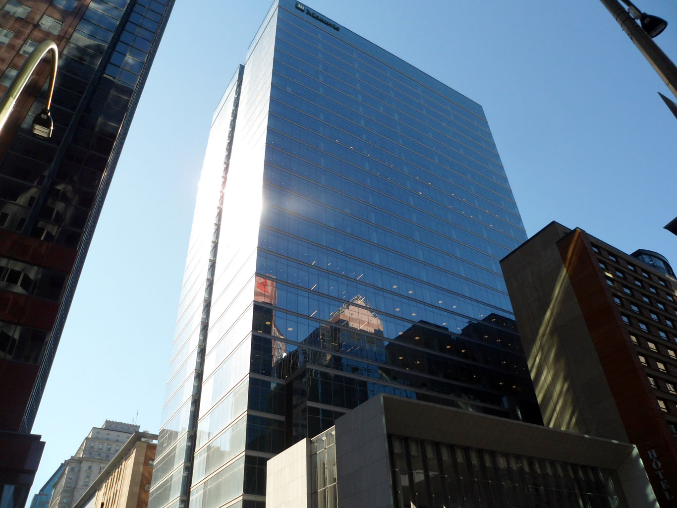 Ernst & Young - Montreal